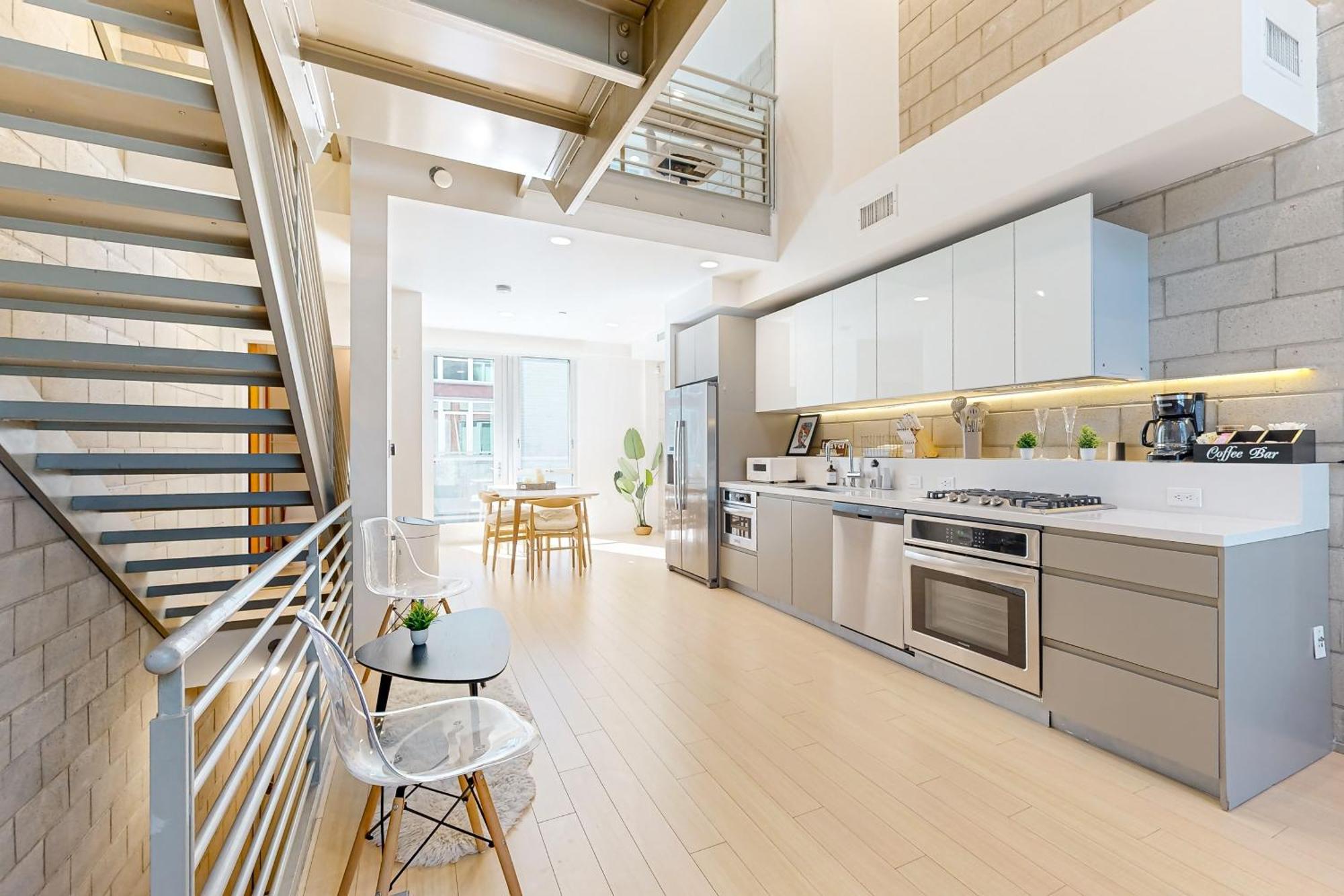 Modern Loft-Style Townhouse In ลอสแอนเจลิส ภายนอก รูปภาพ