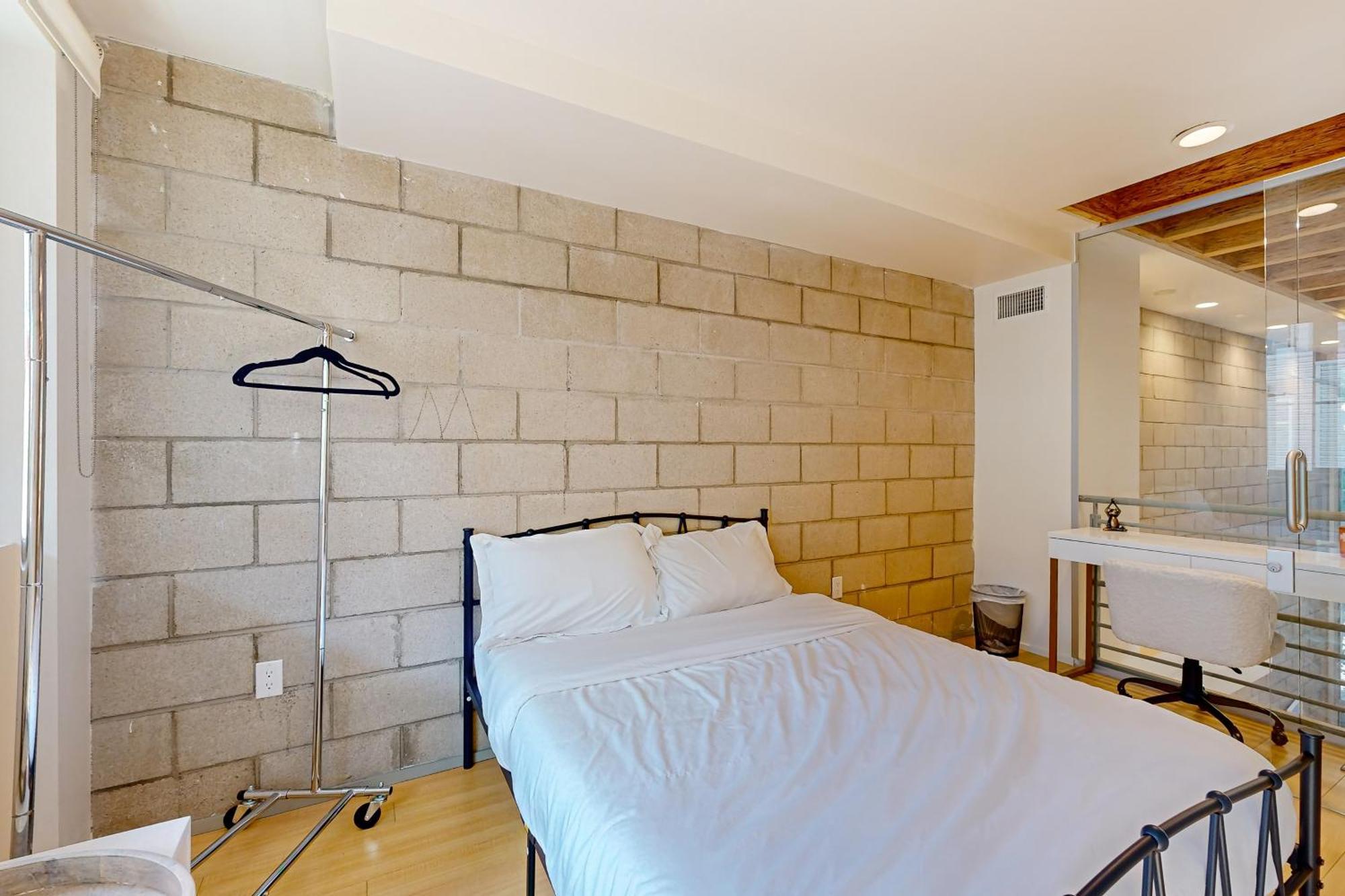 Modern Loft-Style Townhouse In ลอสแอนเจลิส ภายนอก รูปภาพ